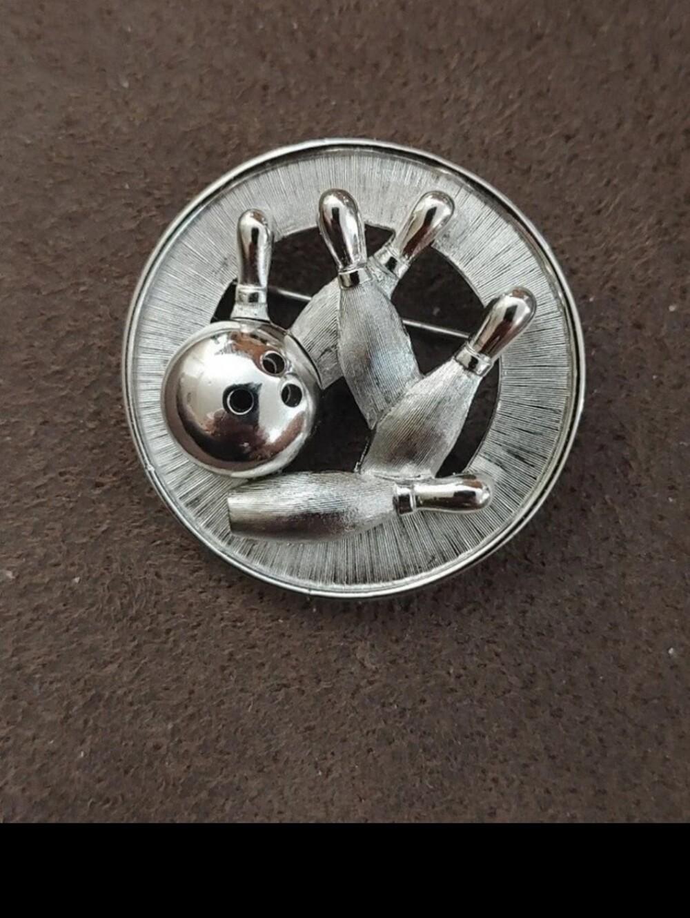 1950s/60s Vintage Crown Trifari Silver Tone Bowling Pin/Brooch